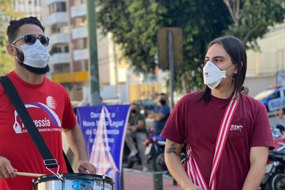 Protesto contra projeto da Saneago