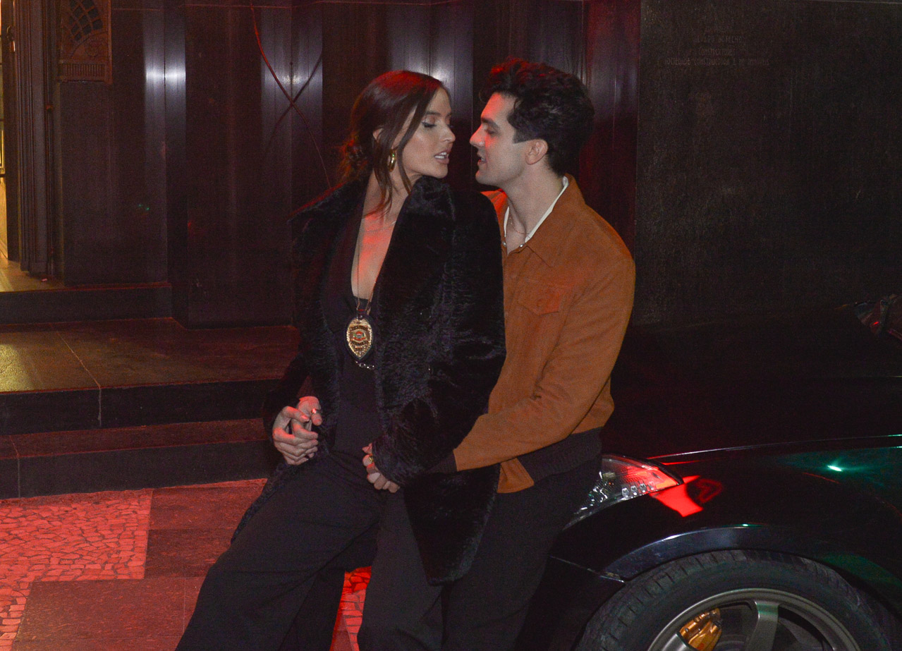 cantor morena Luan Santana marca o lançamento do clipe de 'Morena'; confira a data Luan Santana grava clipe com ex de Maluma em São Paulo; confira imagens