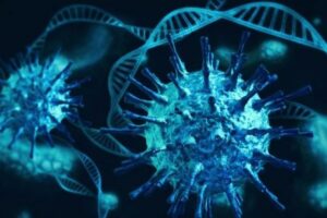 Jovem, de 18 anos, foi infectada, apresenta sintomas leves e não necessita de internação