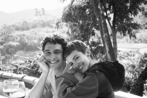 Manu Gavassi assume namoro com modelo Jullio Reis