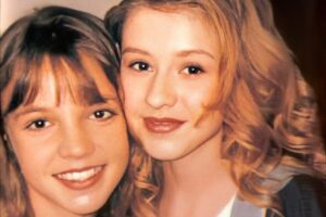 Christina Aguilera declara apoio a Britney Spears: 'Merece todo amor'