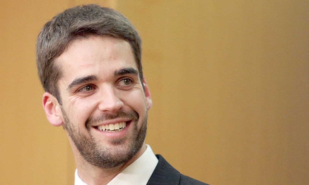 Governador do RS fez revelação sobre sua orientação sexual durante entrevista com Pedro Bial