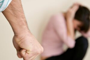 Preso suspeito de esfaquear a esposa após tentar abusar da enteada, em Anápolis