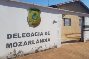 Preso suspeito de arrastar cachorro preso em moto, em Mozarlândia