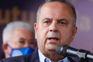 Senador defende Gayer e ataca ministro do STF: 'escalada autoritária'