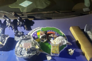 Policiais trocam tiros com suspeitos próximo ao CPP de Aparecida