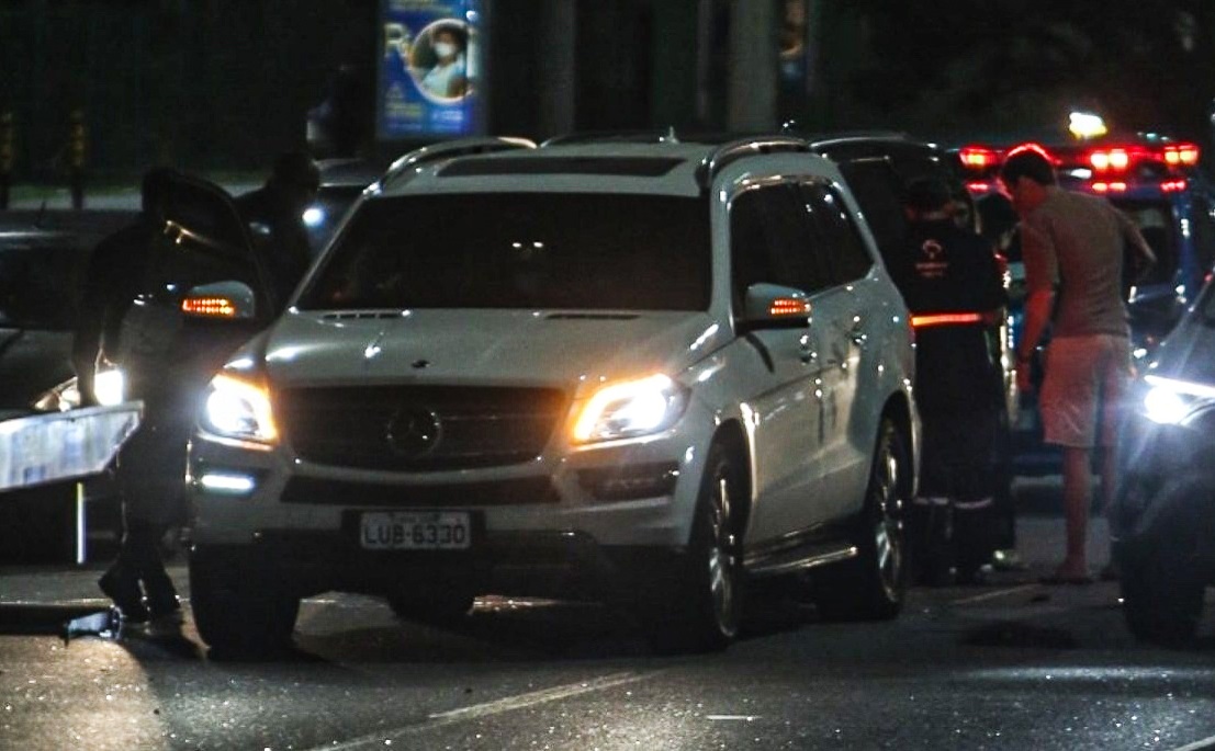 Jojo Todynho se envolve em acidente de carro no Rio; fotos