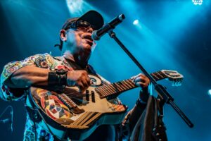 #EmCasaComSesc apresenta Di Melo