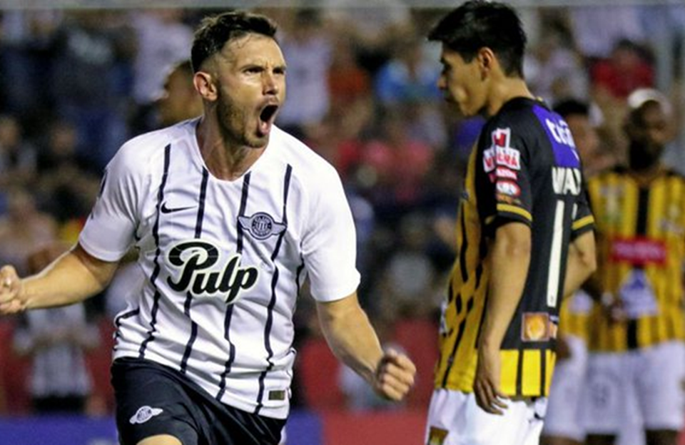 Adrían Martínez