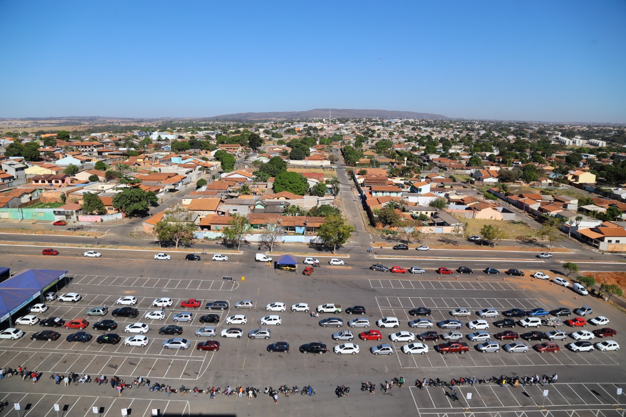 Aparecida começa a vacinar grupo com 28 anos nesta quinta