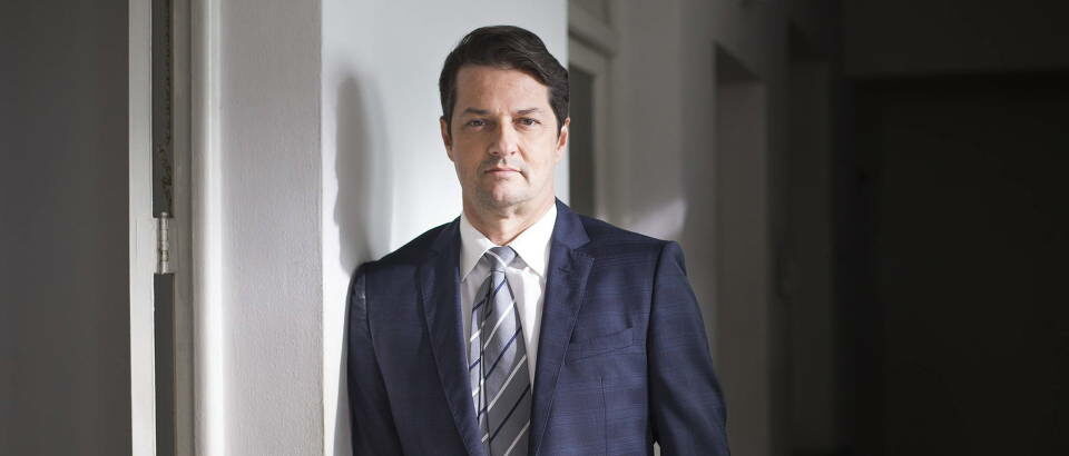 Marcelo Serrado diz não ter semelhança com Malagueta de 'Pega Pega'