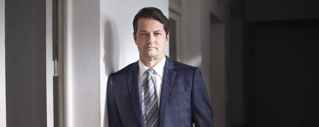 Marcelo Serrado diz não ter semelhança com Malagueta de 'Pega Pega'