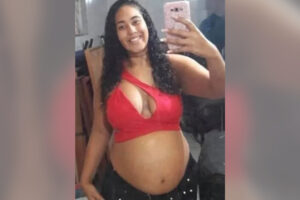 Laudo do IML aponta que não havia feto no ventre da jovem; entretanto, não há cortes nas barriga que indicam que a criança foi retirada