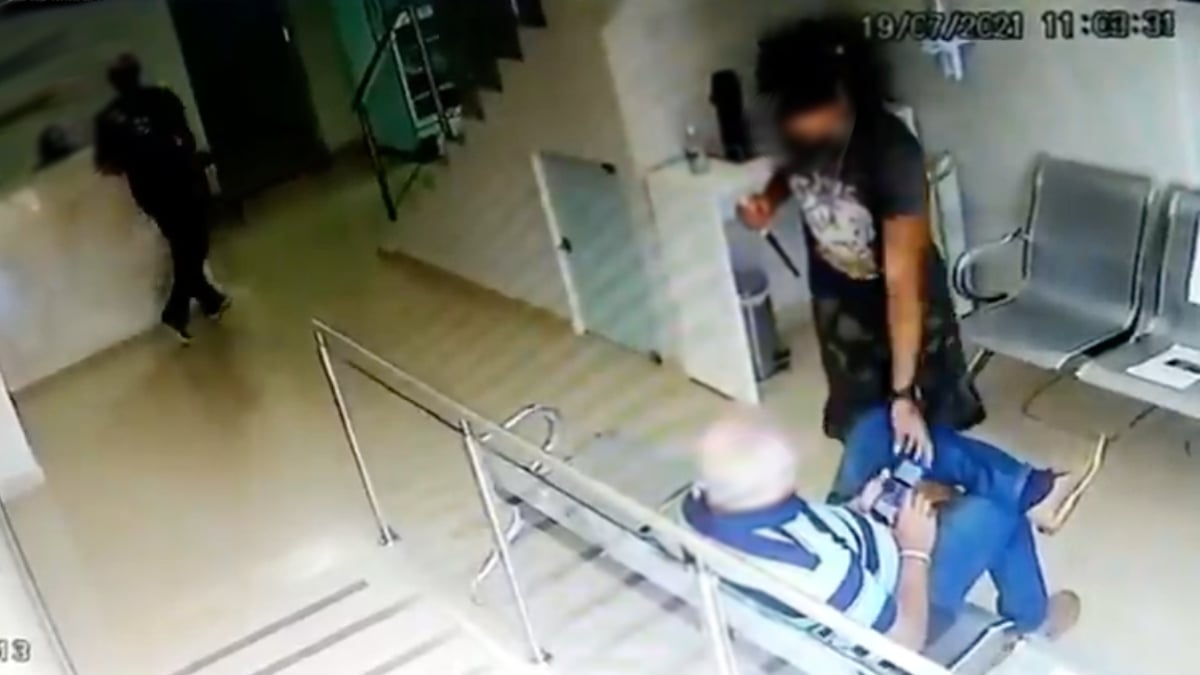 Idoso é assaltado e ameaçado com faca dentro de clínica em Valparaíso