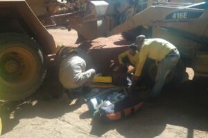 Homem apresentava ferimentos nas pernas (Foto: divulgação/Bombeiros)