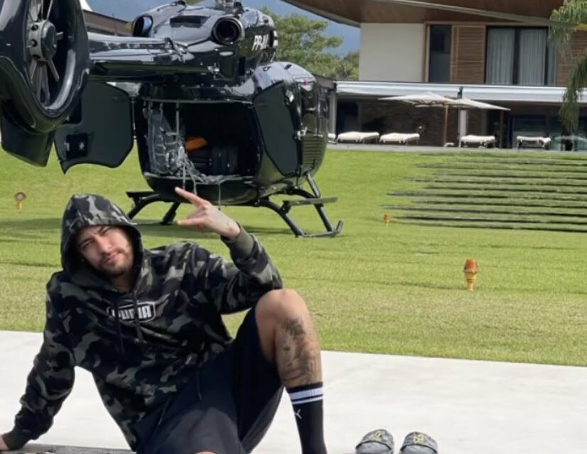 Imagem que ilustra a matéria Neymar posta foto com helicóptero de R$ 15M em mansão de R$ 28M