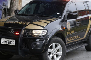 Polícia Federal faz operação para combater contrabando de ouro