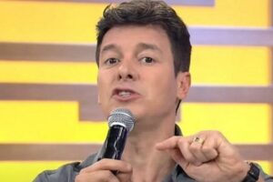 Rodrigo Faro diz que não se negou a fazer teste de Covid-19 e cobra posicionamento do SBT