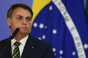 Pesquisa: Bolsonaro é avaliado como ruim ou péssimo por 54% dos eleitores