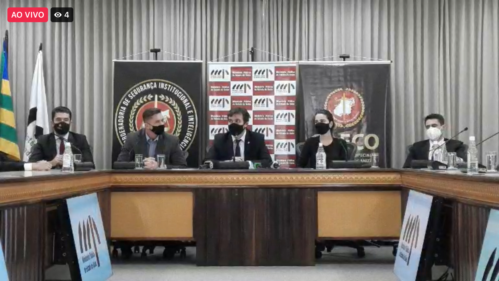 Promotores dão detalhes da operação sócio oculto na sede do Ministério Público de Goiás (Foto: Reprodução)