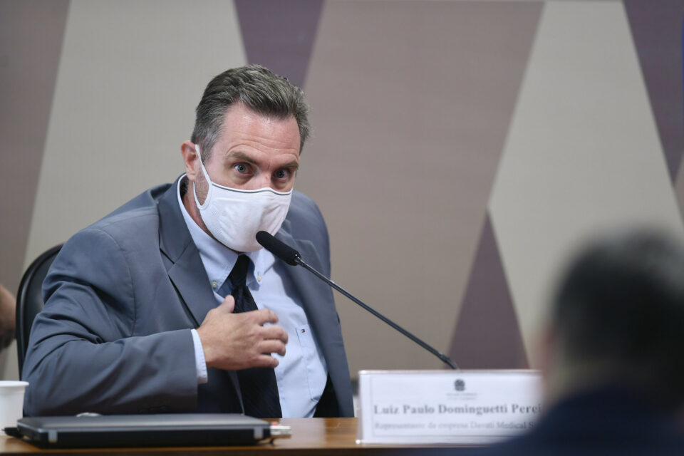 Deputado disso que áudio é antigo e trata-se da aquisição de luvas