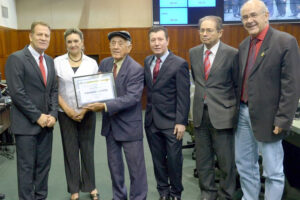 Pioneiro do jornalismo em Goiás, morre Walter Menezes de Covid aos 90 anos