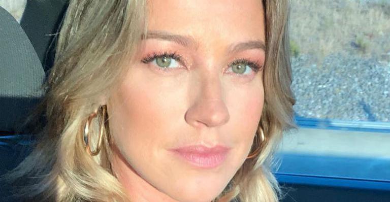 Atriz usou coraçõezinhos para "burlar" as proibições do Instagram. Luana Piovani aparece fazendo topless ao lado do namorado; foto