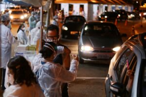 Maratona de Vacinação 24 horas em Goiânia (Foto: Fernando Leite)