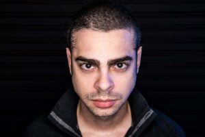 Ele era fruto do relacionamento do humorista Chico Anysio com a ex-integrante do grupo As Frenéticas Regina Chaves