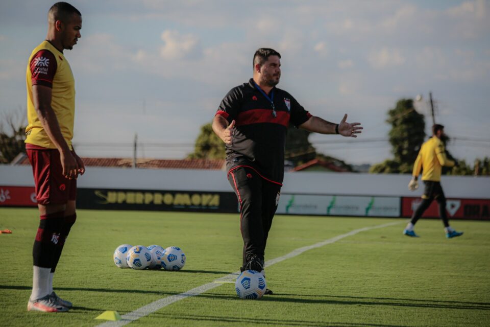 Eduardo Barroca Atlético treino