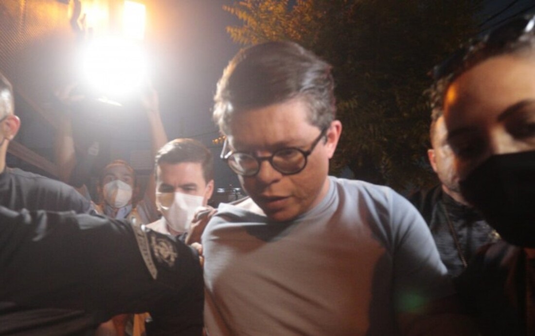 DJ Ivis responde a dois inquéritos e está em cela com outros agressores