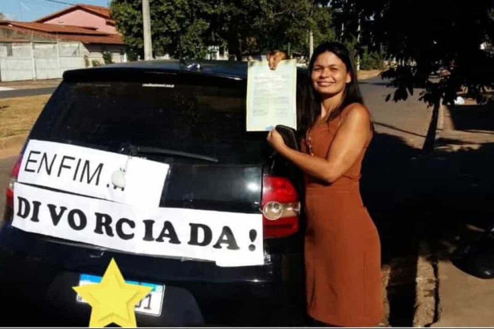 Daiana Francisca Santos contou que tentava se livrar de uma vez de um relacionamento abusivo que viveu durante 12 anos