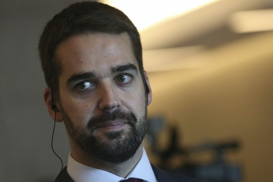 Leite alfineta Doria sobre apoio a Bolsonaro e nega cálculo eleitoral em se declarar gay
