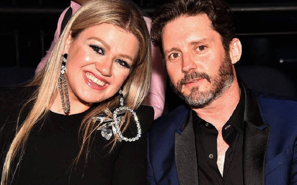 Kelly Clarkson é condenada a pagar pensão de R$ 1 milhão ao ex-marido