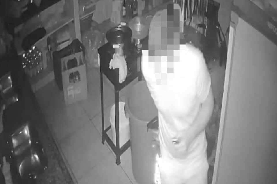 Suspeito aproveitou furto à lanchonete para fazer lanche em Pontalina, diz polícia