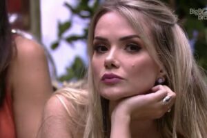 Ex-BBB Marcela Mc Gowan lança livro sobre sexualidade e prazer
