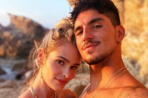 Yasmin Brunet diz que Gabriel Medina foi 'roubado na cara dura' Luiza Brunet diz que não acredita que filha Yasmin Brunet esteja grávida de Gabriel Medina