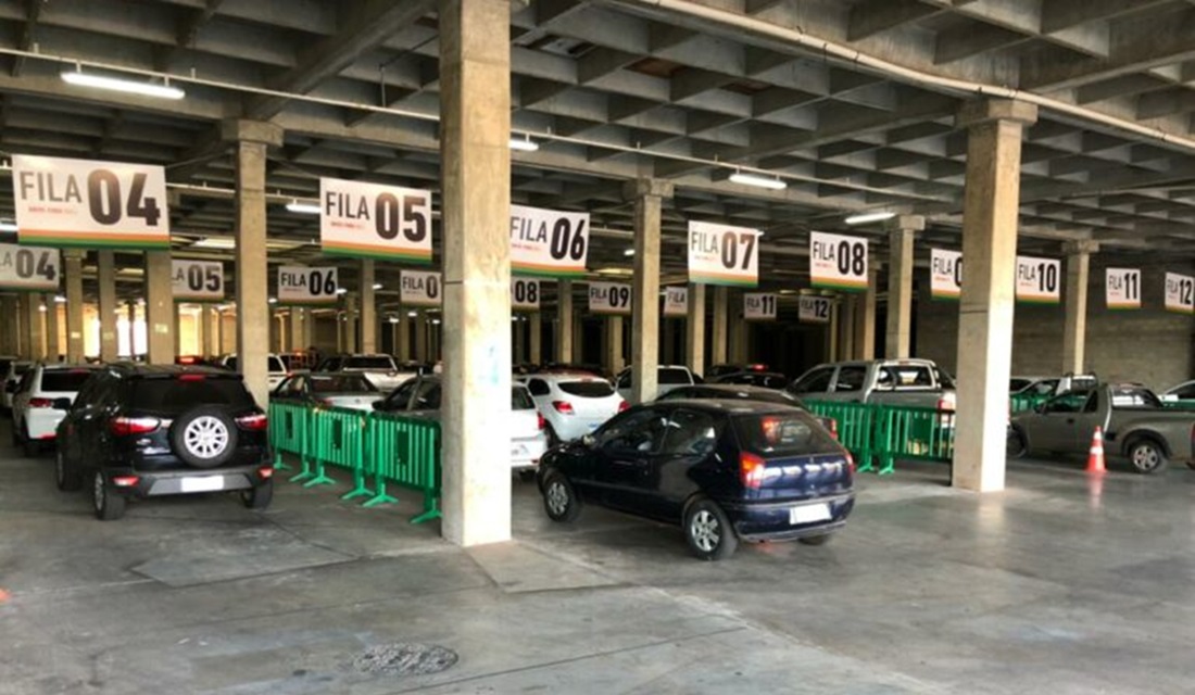 Duas mil senhas para vacinação desta segunda-feira (26) foram distribuídas