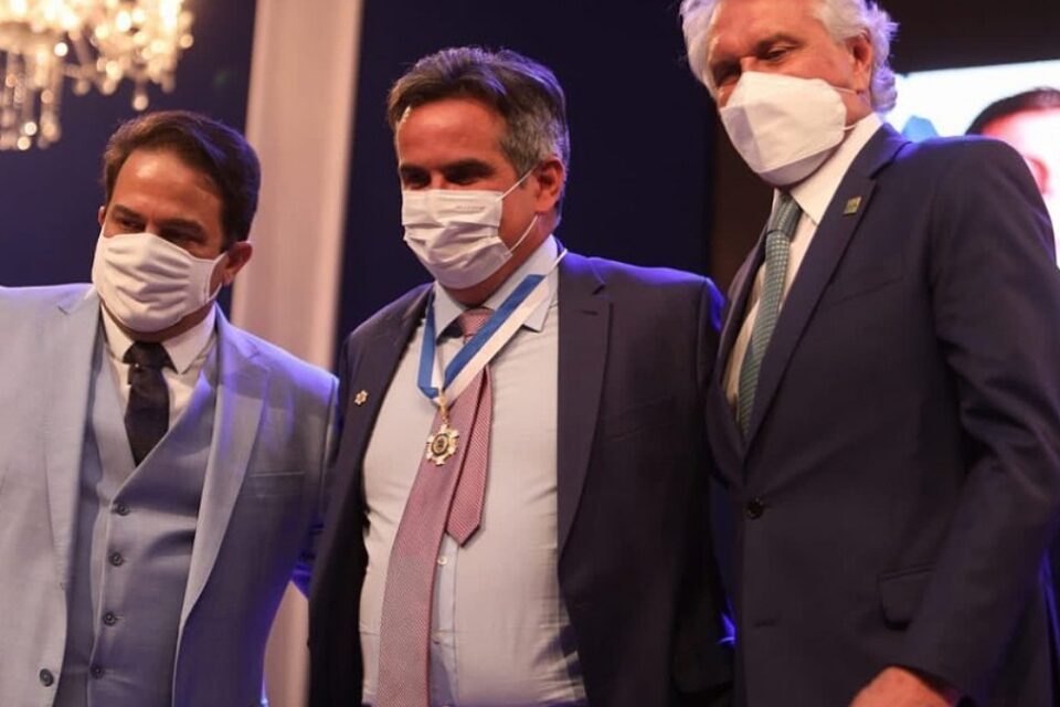 Lira, Naves e Caiado