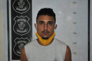 Danrley da Silva Souza já possuía antecedentes criminais por roubo de veículos e porte ilegal de arma de fogo de uso restrito