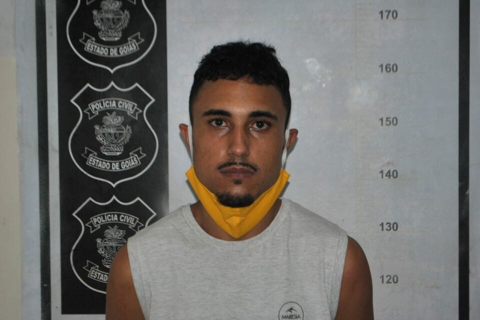 Danrley da Silva Souza já possuía antecedentes criminais por roubo de veículos e porte ilegal de arma de fogo de uso restrito