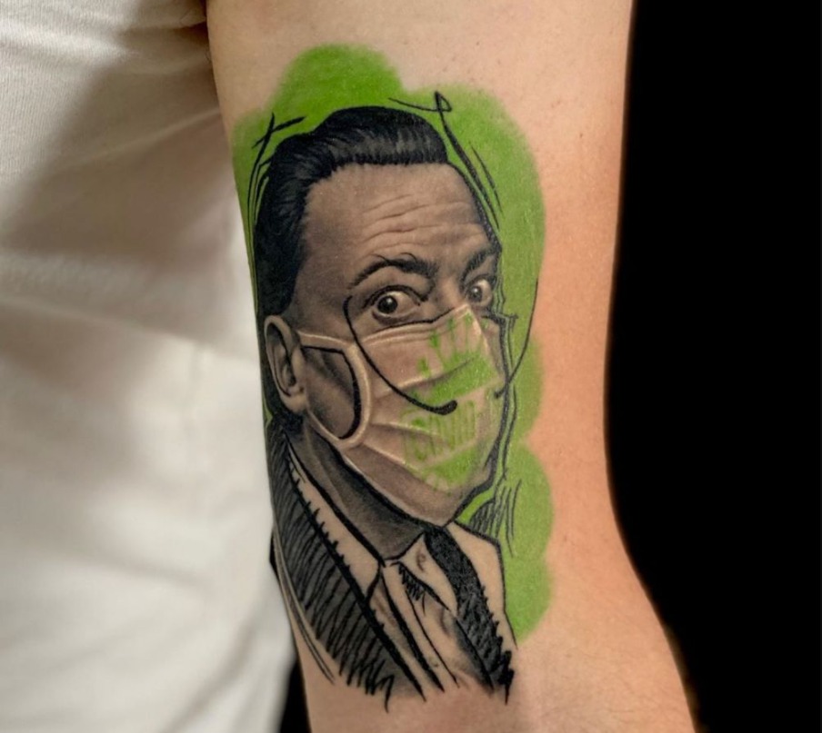 Tatuagem de pandemia? Pessoas marcam a pele para recordar momento atual covid coronavírus