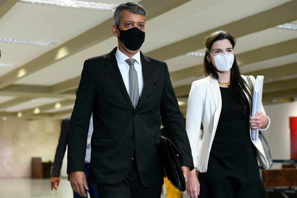 Ex-diretor afirmou que negou pedido de cargo para o irmão de Miranda e, por isso, imaginou estar sendo alvo de "retaliação"
