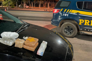 Homem é peso com maconha, haxixe e cocaína na BR 020, em Alvorada do Norte