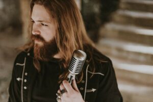 Haig Berberia se apresenta no Lowbrow Lab Arte & Boteco, em Goiânia