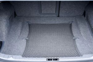 Mulher dirigiu por meses nos EUA com corpos dos sobrinhos no porta-malas