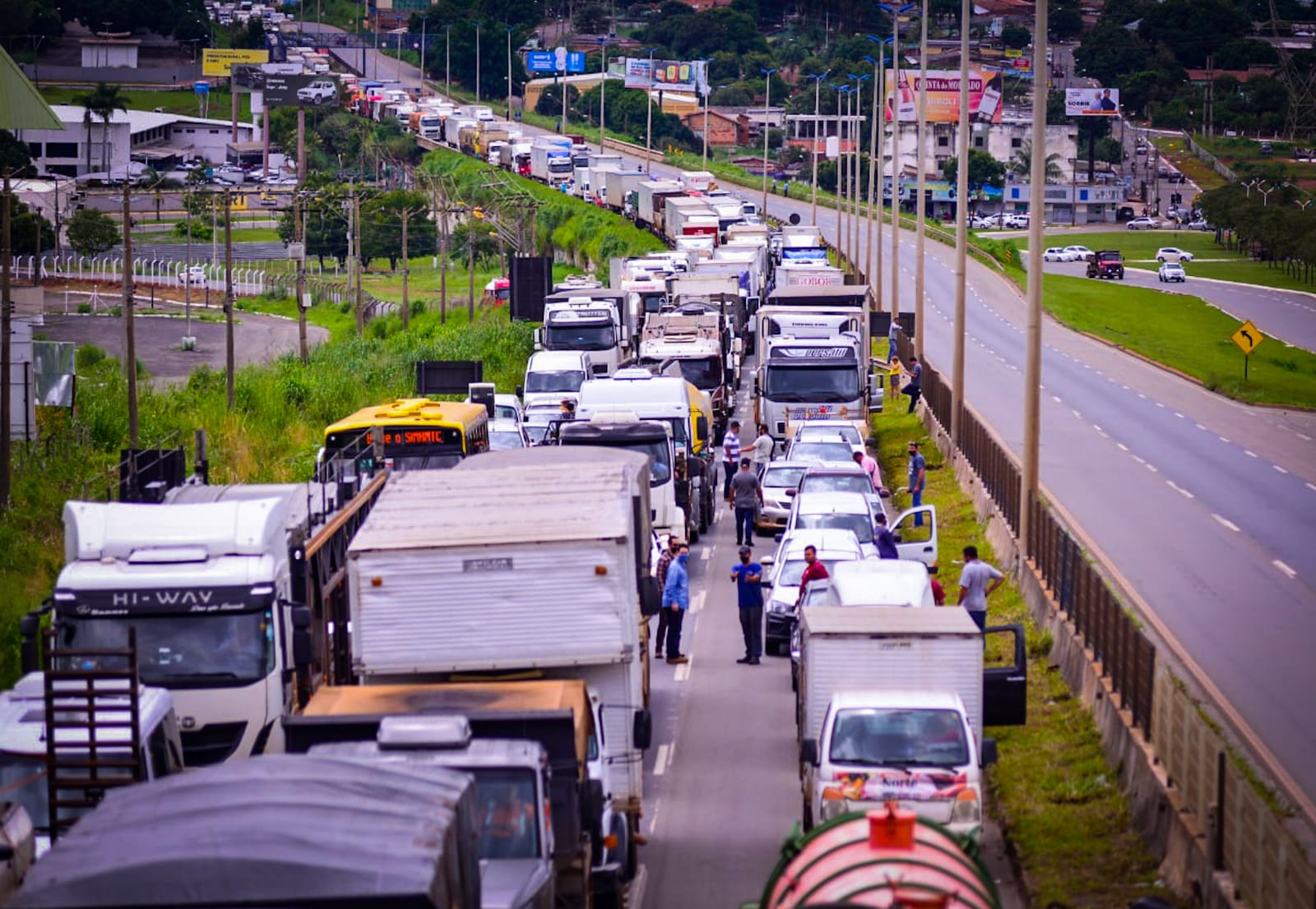 Já o silêncio das autoridades desagradou às lideranças do movimento
