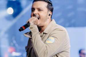 André Asafe lança single de DVD gravado em Goiânia