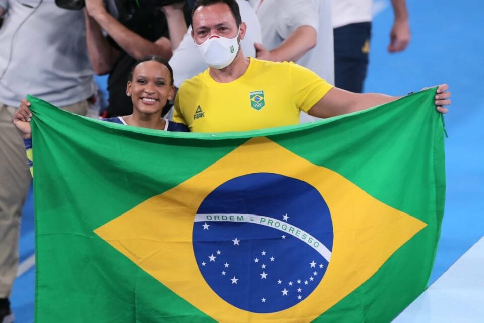 Rebeca Andrade prata