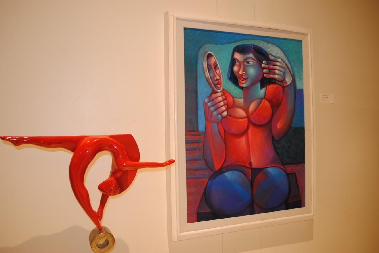 Adélio Sarro realiza exposição em Goiânia